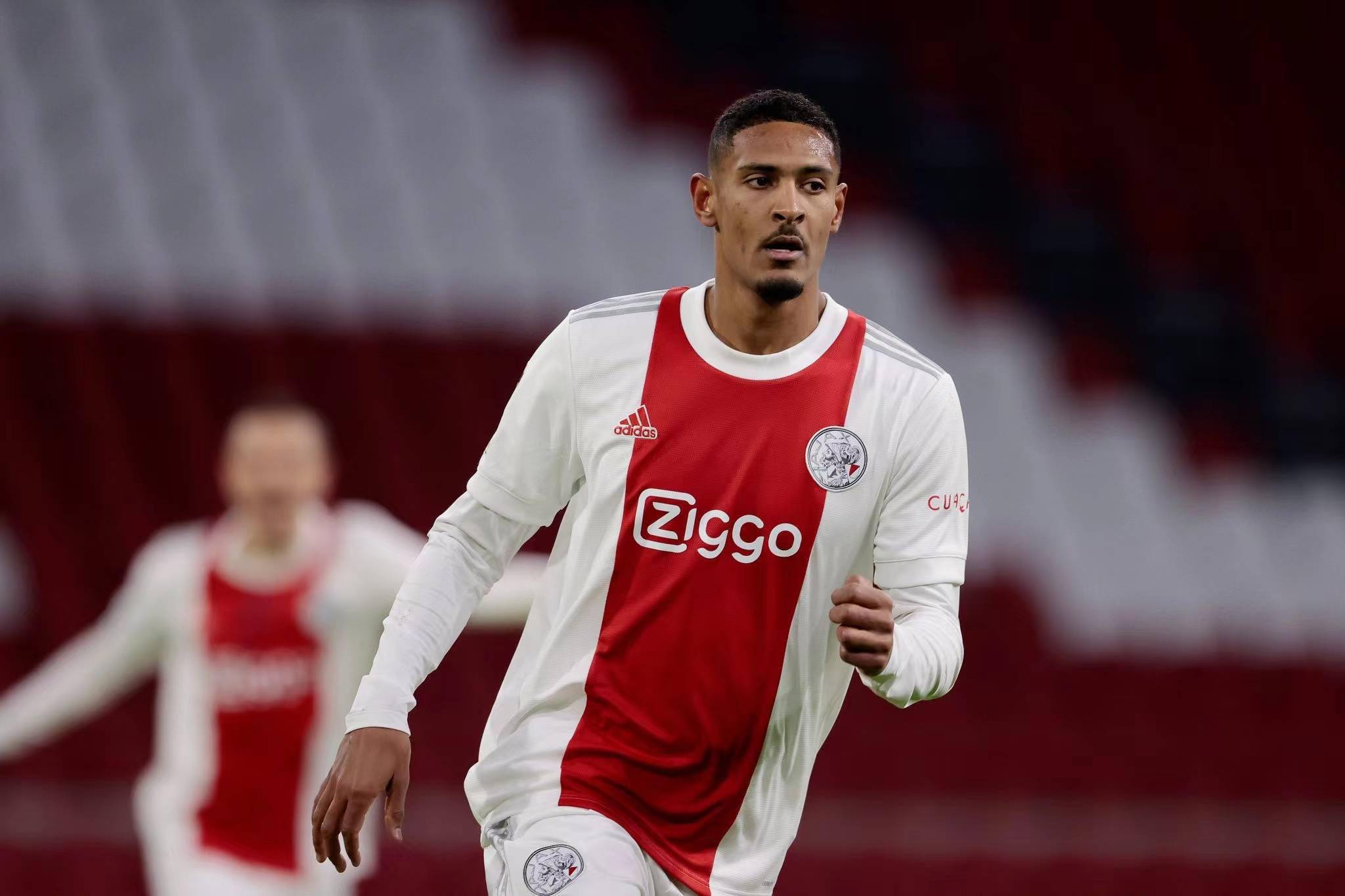 开云网页版 -转折点！浙江队主帅复盘，荷甲窗口期攻防权衡，更衣室稳定，医务组通报恢复的简单介绍