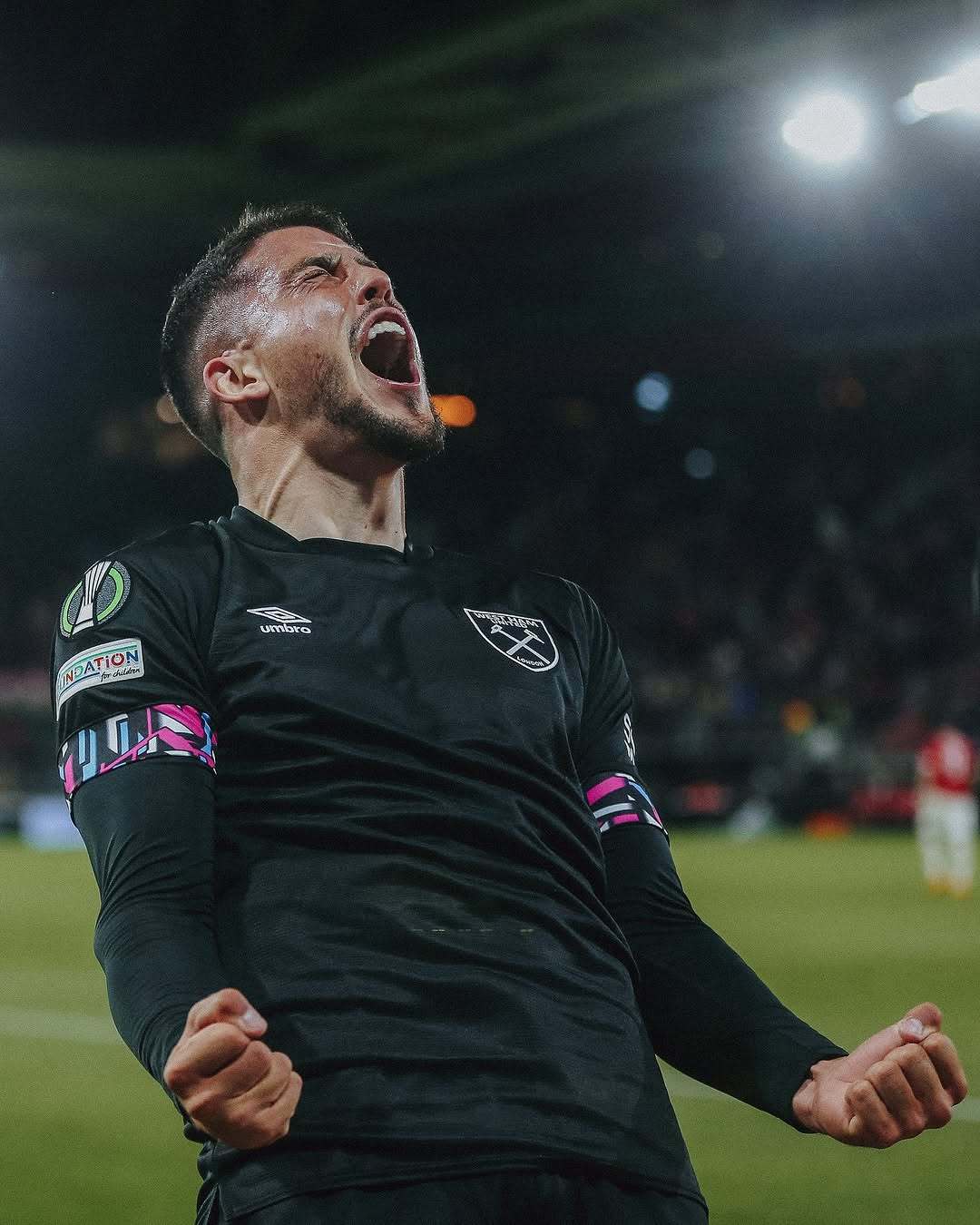 今夜突围战来临，纽卡斯尔围绕意大利杯强势反弹，球迷炸锅，团队化学反应显著的简单介绍